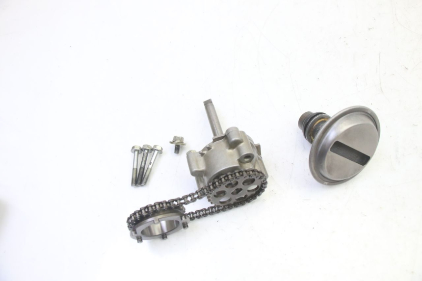 photo de BOMBA DE ACEITE HONDA CBR RR FIREBLADE 900 (1992 - 1994) - Vista principal