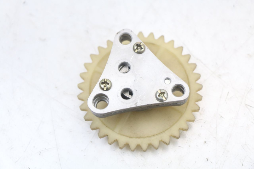 photo de BOMBA DE ACEITE KYMCO DINK 4T 50 (2007 - 2018) - Detalle de la pieza