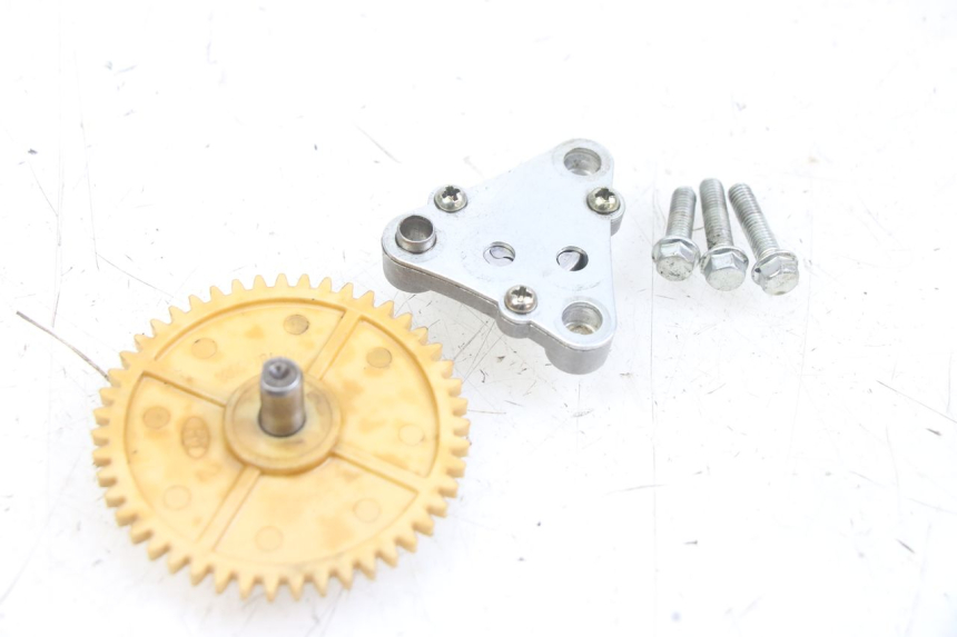 photo de BOMBA DE ACEITE JM MOTORS EVOLIS 4T 50 (2018 - 2022) - Otra perspectiva