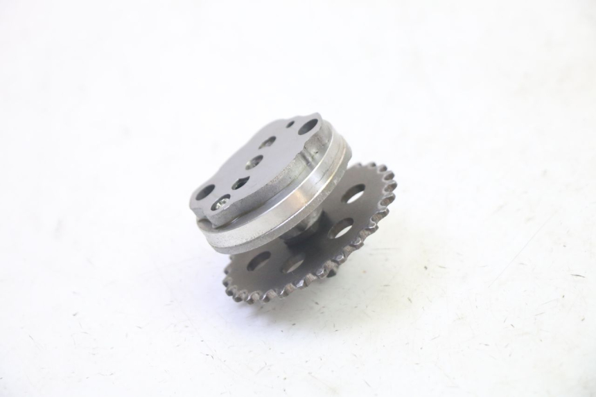 photo de BOMBA ACEITE HONDA FES S-WING SWING ABS 125 (2007 - 2015) - Otra perspectiva