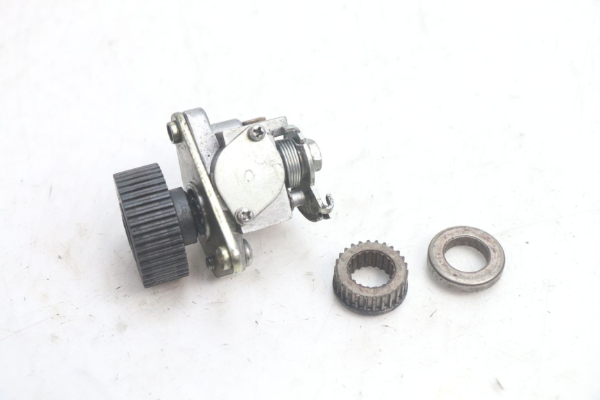 photo de BOMBA ACEITE PIAGGIO FLY 2T 50 (2004 - 2017) - Detalle de la pieza