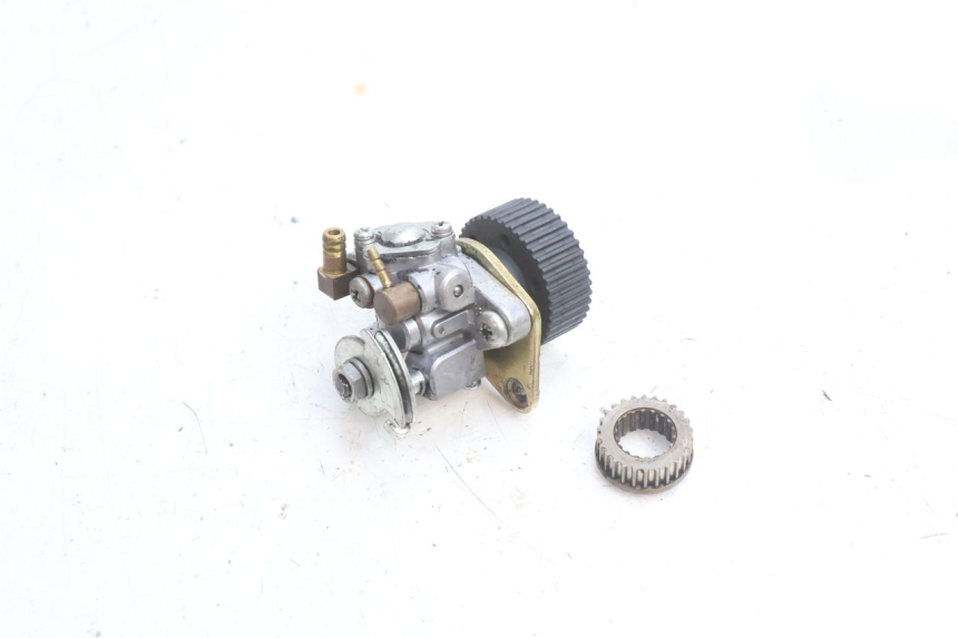 photo de BOMBA ACEITE PIAGGIO FLY 2T 50 (2004 - 2017) - Detalles de los puntos de fijación