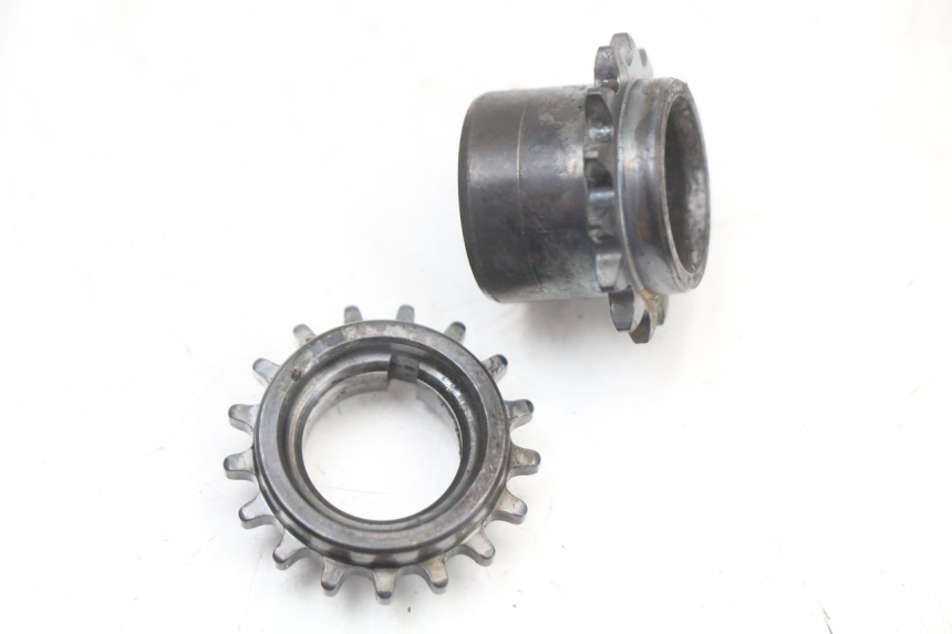 photo de BOMBA ACEITE PIAGGIO FLY 4T 50 (2004 - 2010) - Estado de la superficie y material