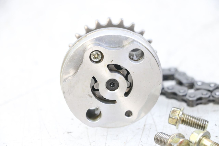 photo de BOMBA ACEITE GOES WIKI 125 (2010 - 2015) - Zoom estado de uso