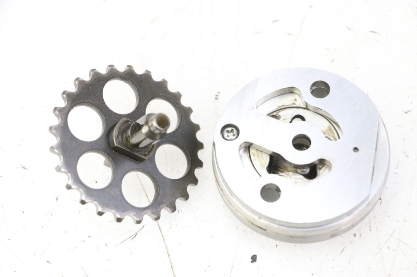 photo de BOMBA ACEITE KYMCO GRAND DINK 125 (2008 - 2014) - Zoom estado de uso