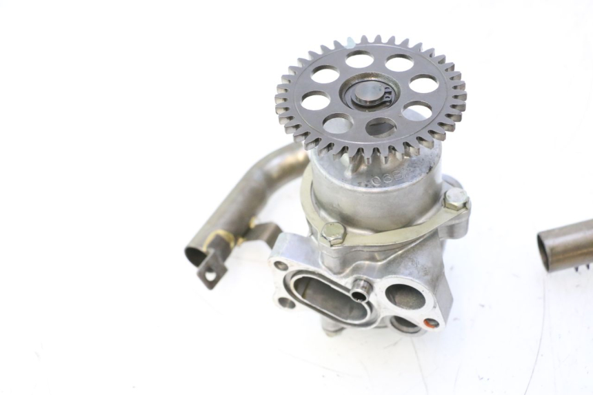 photo de BOMBA ACEITE SUZUKI GSF N BANDIT 1200 (2001 - 2005) - Detalle de la pieza