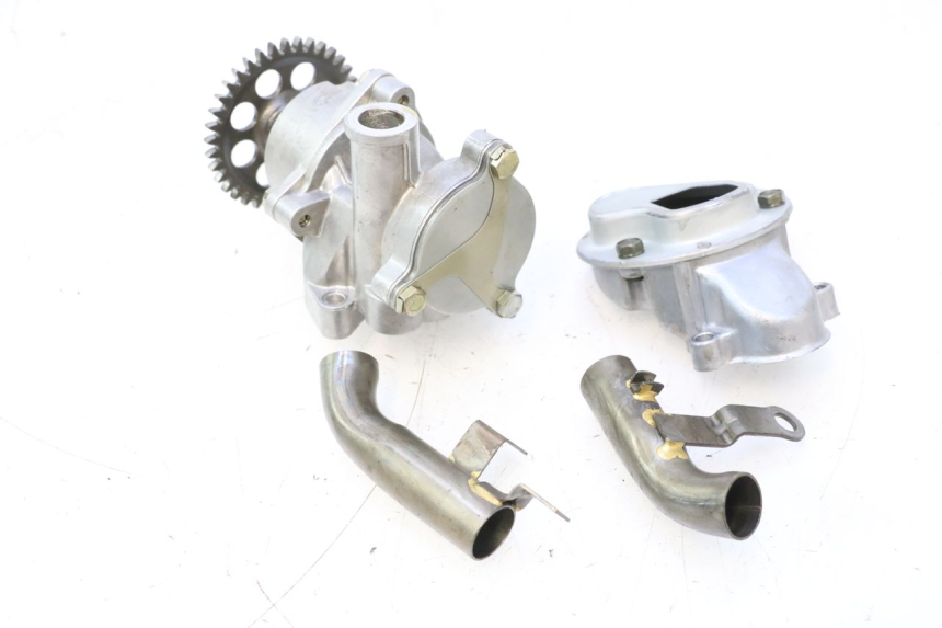 photo de BOMBA ACEITE SUZUKI GSF N BANDIT 1200 (2001 - 2005) - Detalles de los puntos de fijación