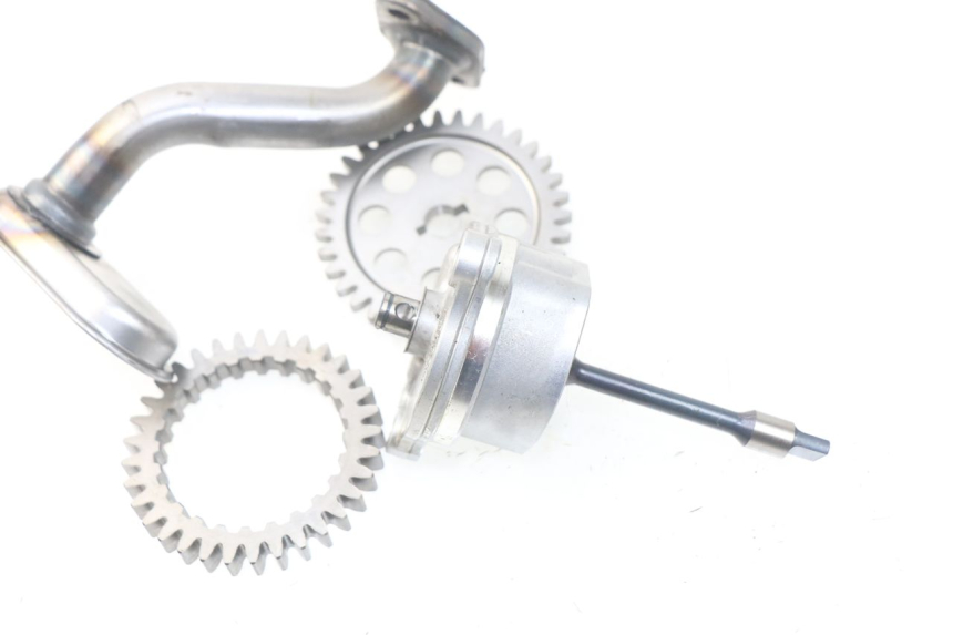 photo de BOMBA ACEITE SUZUKI GSR 600 (2005 - 2012) - Detalle de la pieza