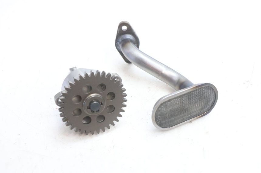 photo de BOMBA ACEITE SUZUKI GSR 600 (2005 - 2012) - Vista principal