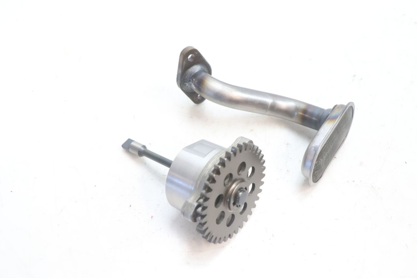 photo de BOMBA ACEITE SUZUKI GSR 600 (2005 - 2012) - Detalle de la pieza