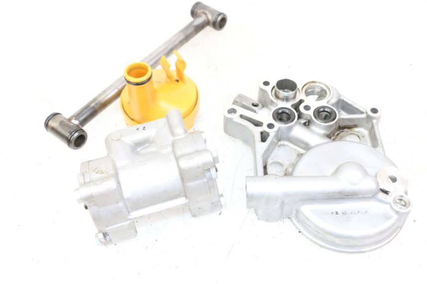 photo de BOMBA ACEITE KAWASAKI GTR 1000 (1994 - 2004) - Otra perspectiva