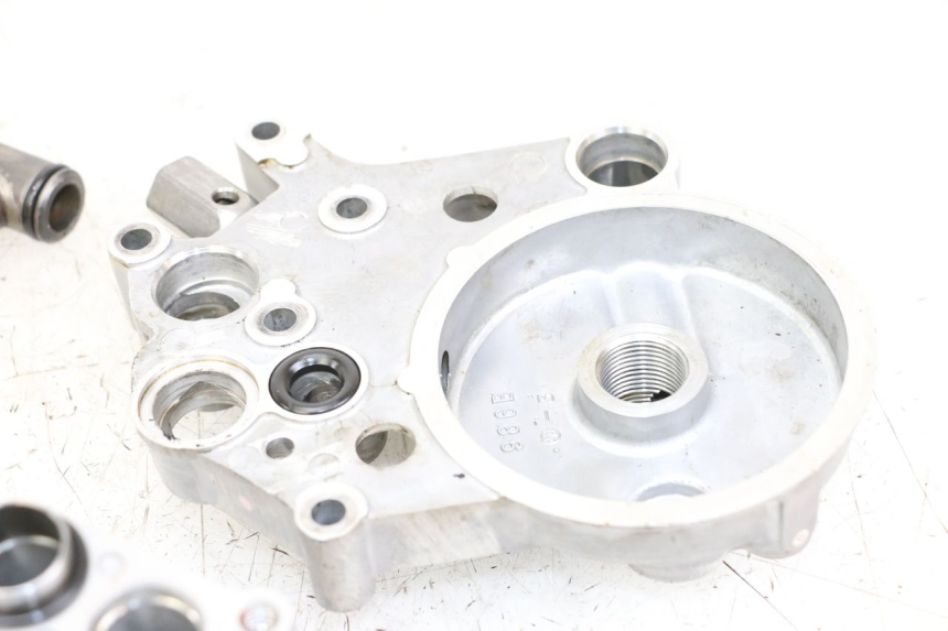 photo de BOMBA ACEITE KAWASAKI GTR 1000 (1994 - 2004) - Estado de la superficie y material