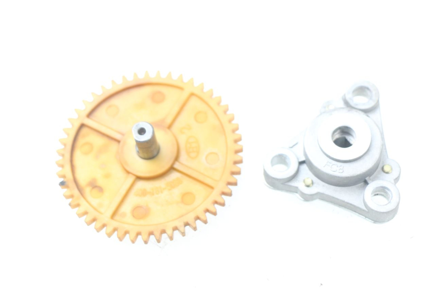 photo de BOMBA DE ACEITE PEUGEOT KISBEE 4T 50 (2010 - 2017) - Detalle de la pieza