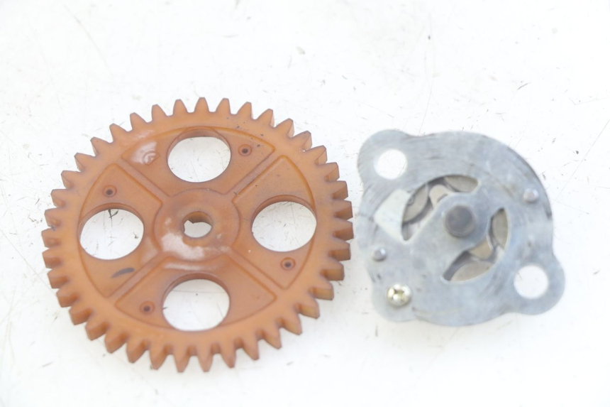 photo de BOMBA DE ACEITE SYM MIO 50 (2011 - 2017) - Zoom estado de uso