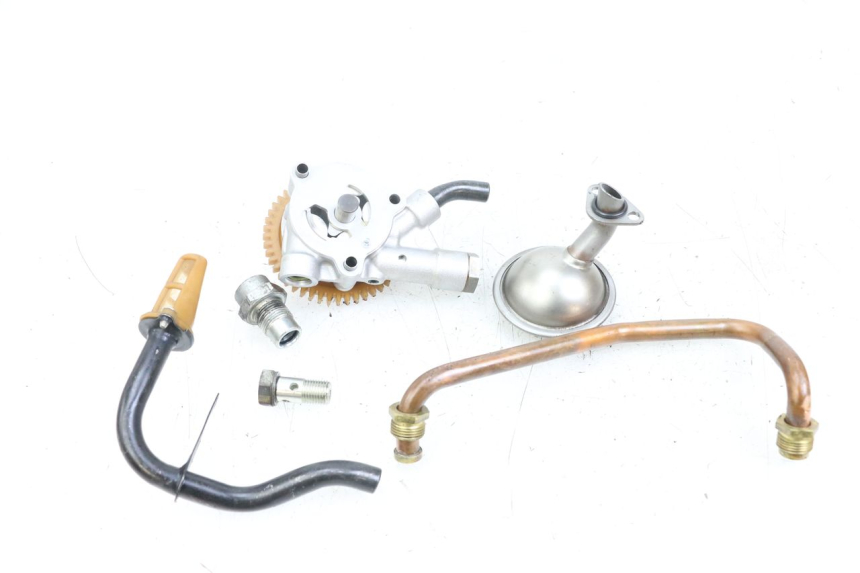 photo de BOMBA DE ACEITE MOTO GUZZI NORGE 8V GT 1200 (2011 - 2016) - Otra perspectiva