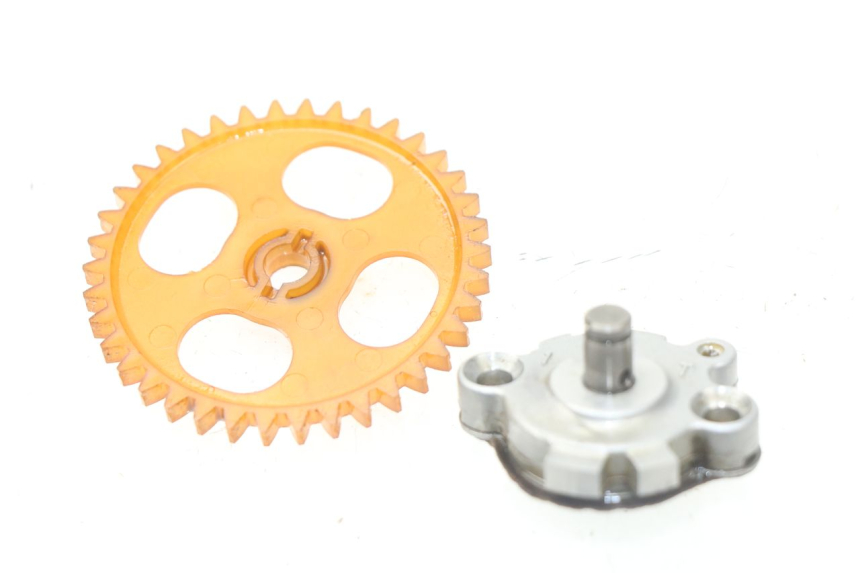 photo de BOMBA ACEITE MBK OVETTO 4T 50 (2008 - 2016) - Vista principal