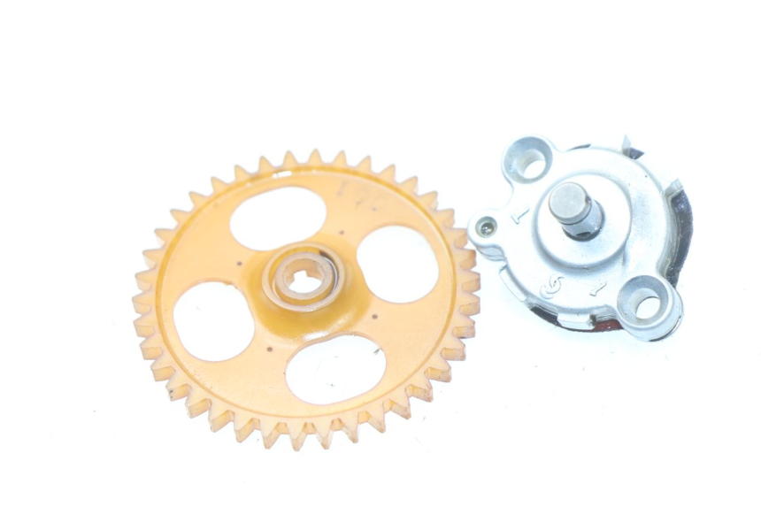photo de BOMBA ACEITE MBK OVETTO 4T 50 (2008 - 2016) - Otra perspectiva