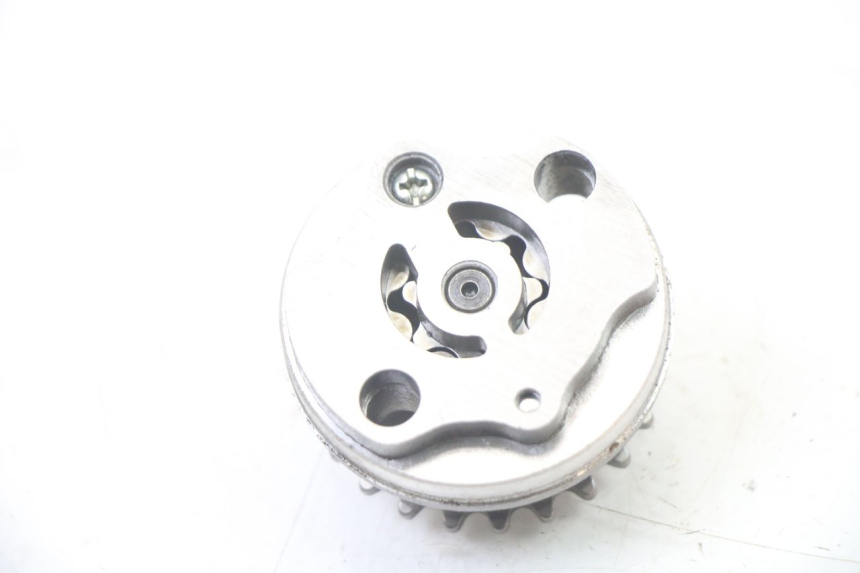 photo de BOMBA ACEITE PEUGEOT VIVACITY 125 (2010 - 2017) - Primer plano técnico