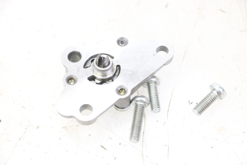 photo de BOMBA ACEITE APOLLO RFZ 125 - Vista principal