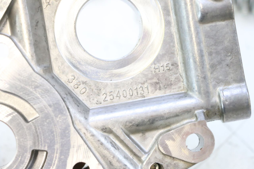photo de BOMBA ACEITE HARLEY DAVIDSON ROAD GLIDE FLTRXSE 1920 (2018 - 2022) - Detalles de los puntos de fijación