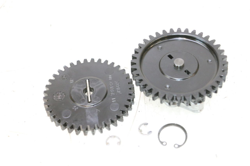 photo de BOMBA ACEITE PEUGEOT SATELIS COMPRESSOR K15 125 (2006 - 2009) - Detalle de la pieza