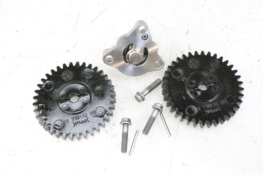 photo de BOMBA ACEITE PEUGEOT SATELIS 125 (2013 - 2018) - Zoom estado de uso