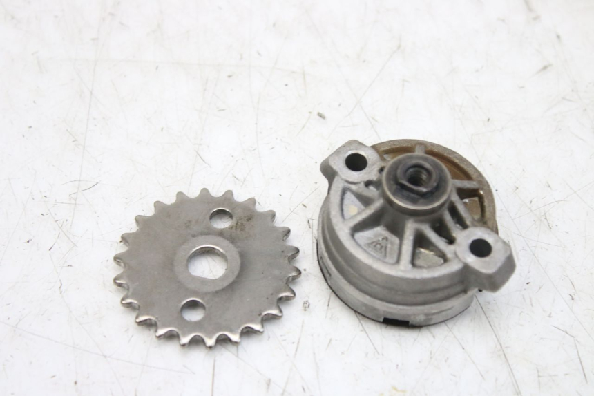 photo de BOMBA DE ACEITE APRILIA SCARABEO 100 (2003 - 2012) - Detalle de la pieza