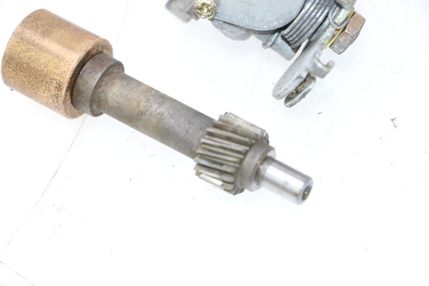 photo de BOMBA DE ACEITE PEUGEOT SPEEDFIGHT LC 50 (1996 - 2002) - Otra perspectiva