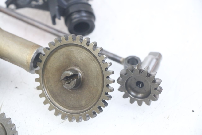 photo de BOMBA DE ACEITE TRIUMPH SPRINT ST 955 (1999 - 2001) - Características distintivas