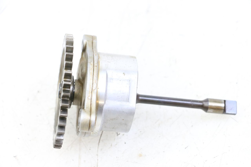 photo de BOMBA ACEITE SUZUKI GSR 750 (2011 - 2017) - Otra perspectiva