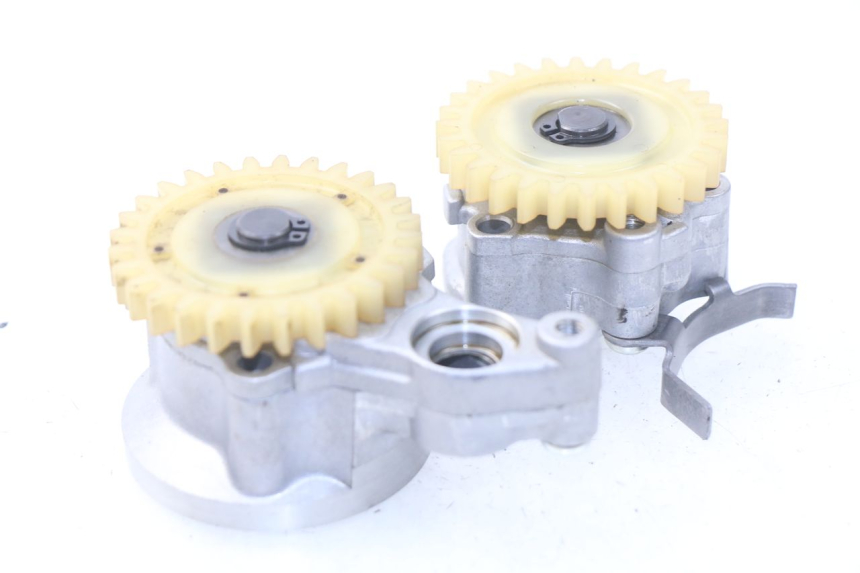 photo de BOMBA ACEITE YAMAHA TDM ABS 900 (2002 - 2014) - Detalle de la pieza