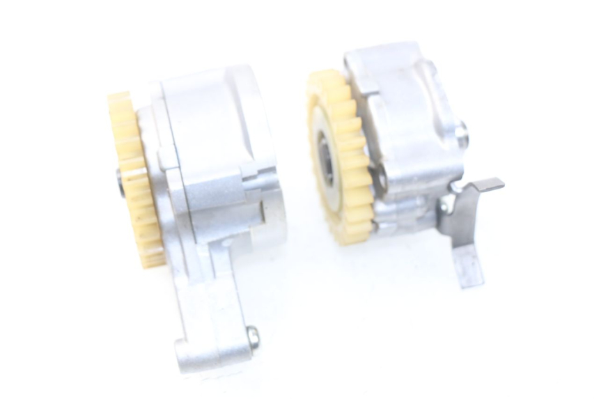 photo de BOMBA ACEITE YAMAHA TDM ABS 900 (2002 - 2014) - Zoom estado de uso