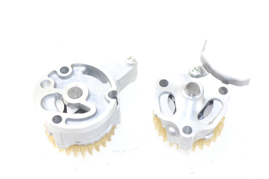 photo de BOMBA ACEITE YAMAHA TDM ABS 900 (2002 - 2014) - Otra perspectiva