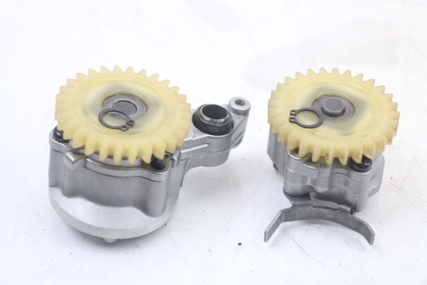 photo de BOMBA ACEITE YAMAHA TDM ABS 900 (2002 - 2014) - Vista general del producto