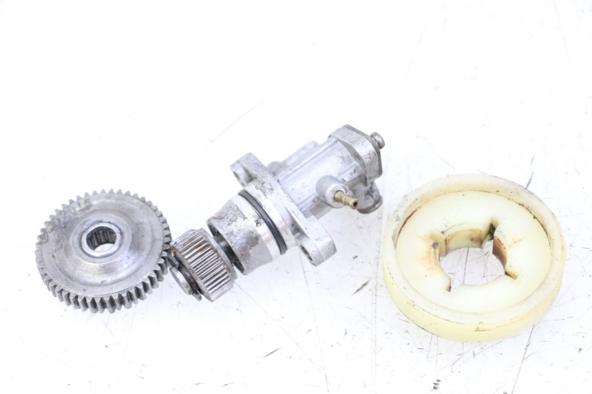 photo de BOMBA ACEITE TNT MOTOR ROMA 10' 2T 50 (2011 - 2018) - Zoom estado de uso