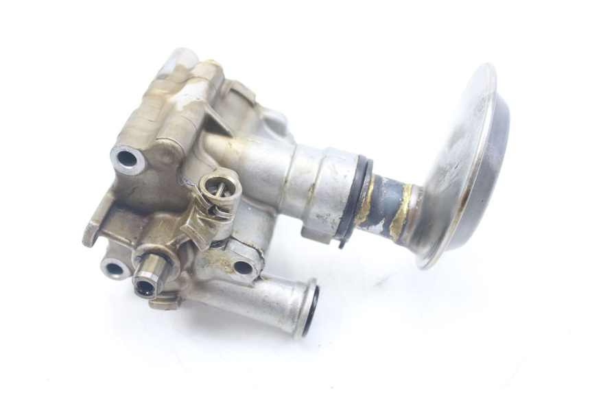 photo de BOMBA DE ACEITE HONDA VFR FI RC46 800 (1998 - 2001) - Primer plano técnico