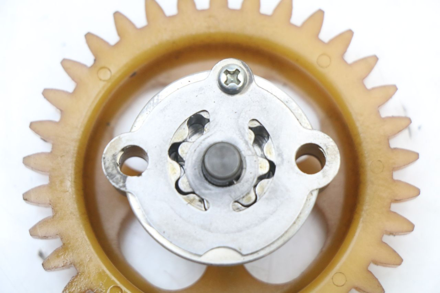 photo de BOMBA ACEITE YAMAHA XMAX X-MAX ABS 125 (2017 - 2020) - Detalle de la pieza