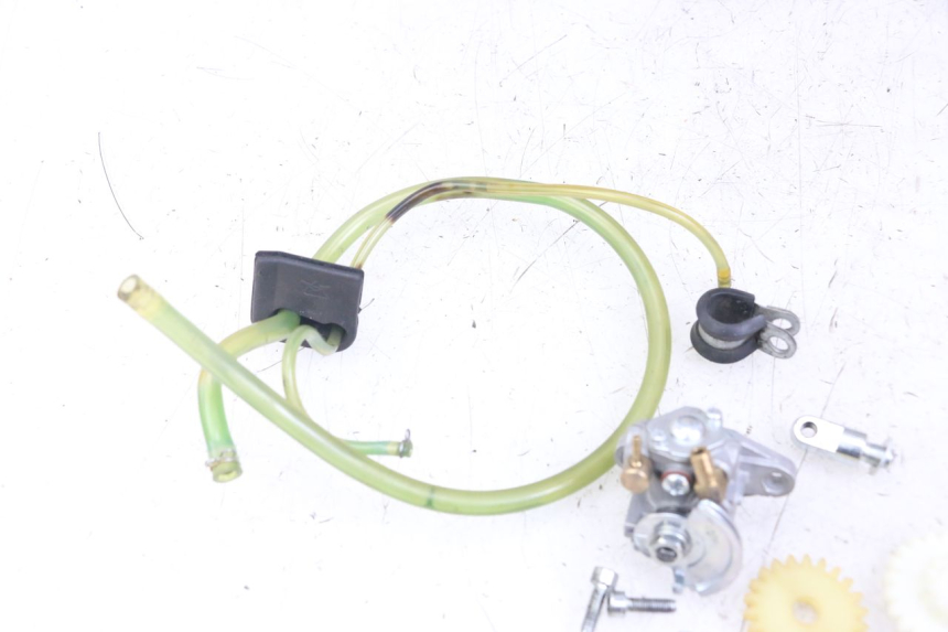 photo de BOMBA DE ACEITE FANTIC XM PERFORMANCE 2T 50 (2021 - 2022) - Detalles de los puntos de fijación