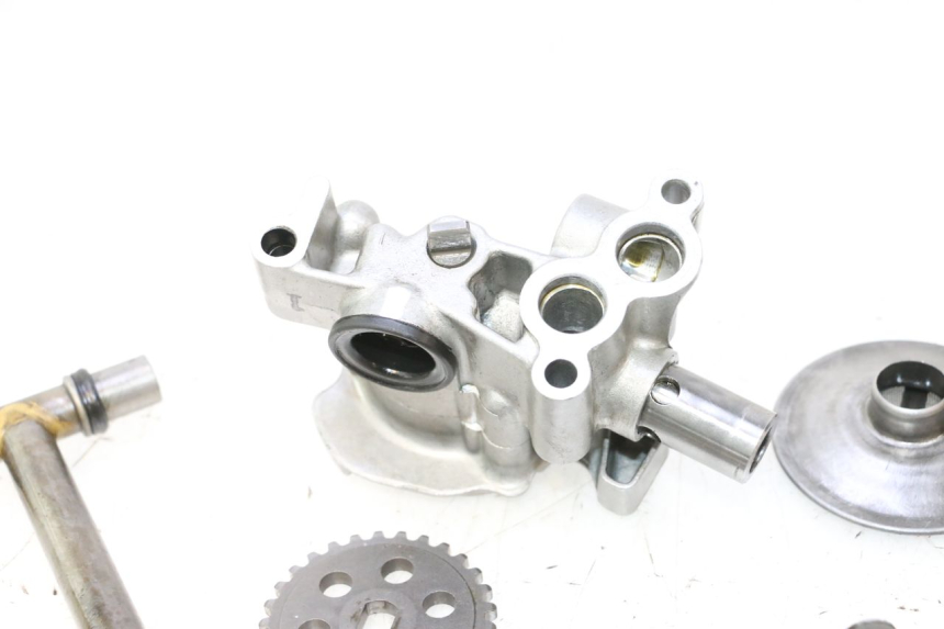 photo de BOMBA ACEITE HONDA XRV AFRICA TWIN 750 (1990 - 1992) - Detalles de los puntos de fijación