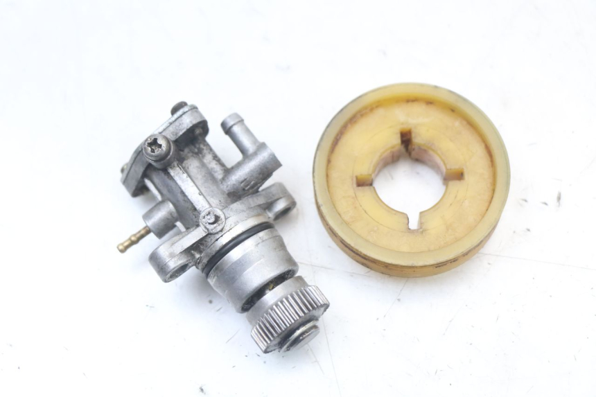 photo de BOMBA ACEITE YAMAHA BW'S NG NEXT GENERATION 50 (1996 - 2003) - Vista principal