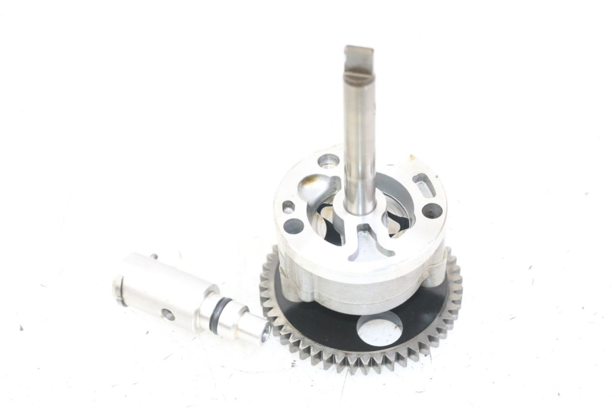 photo de BOMBA DE ACEITE YAMAHA FZS FAZER 600 (2001 - 2003) - Otra perspectiva