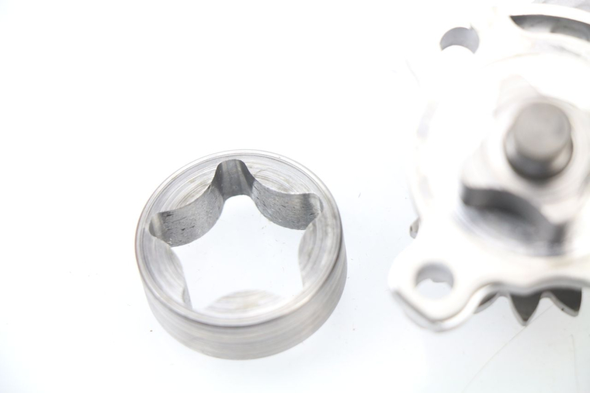 photo de BOMBA ACEITE YAMAHA YZ-F YZF 250 (2007 - 2013) - Zoom estado de uso