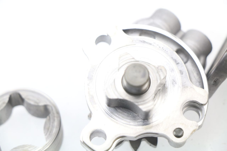 photo de BOMBA ACEITE YAMAHA YZ-F YZF 250 (2007 - 2013) - Otra perspectiva