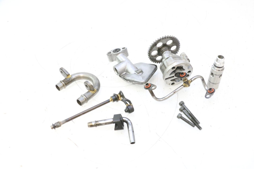 photo de BOMBA ACEITE YAMAHA YZF R GENESIS 750 (1993 - 1998) - Otra perspectiva