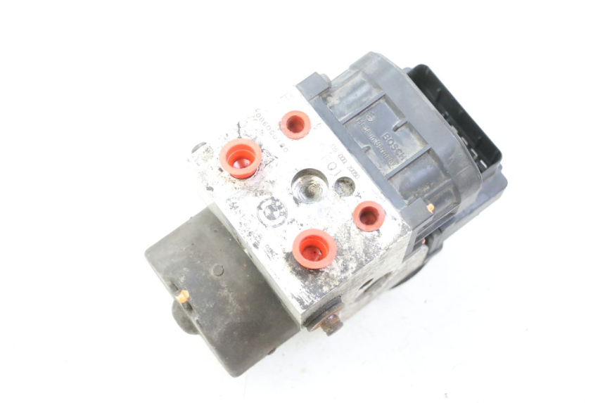 photo de BOMBA ABS BMW C1 125 (2000 - 2003) - Detalles de los puntos de fijación