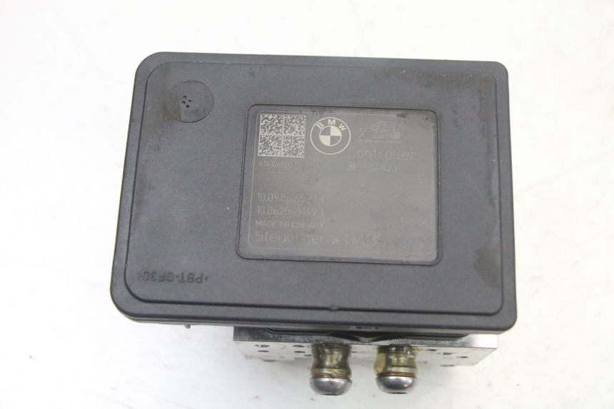 photo de BOMBA ABS BMW S RR ABS S1000RR 1000 (2015 - 2018) - Estado de la superficie y material