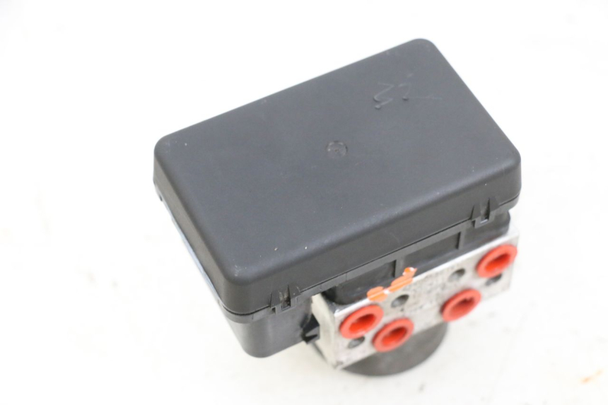 photo de BOMBA ABS SUZUKI BURGMAN 650 (2013 - 2020) - Otra perspectiva