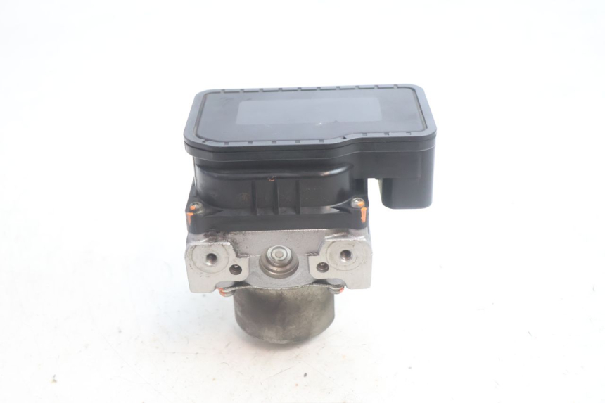 photo de BOMBA ABS SUZUKI BURGMAN EXECUTIVE ABS 650 (2006 - 2012) - Marcados y referencias originales