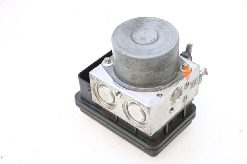 photo de BOMBA ABS KAWASAKI ER-6 ER6 F ABS 650 (2012 - 2016) - Estado de la superficie y material