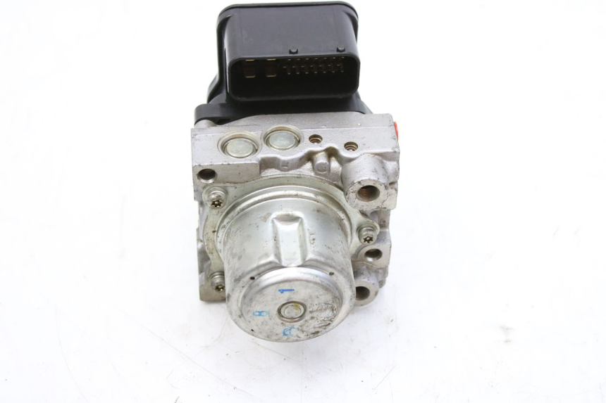 photo de BOMBA ABS HONDA FES S-WING SWING ABS 125 (2007 - 2015) - Zoom estado de uso